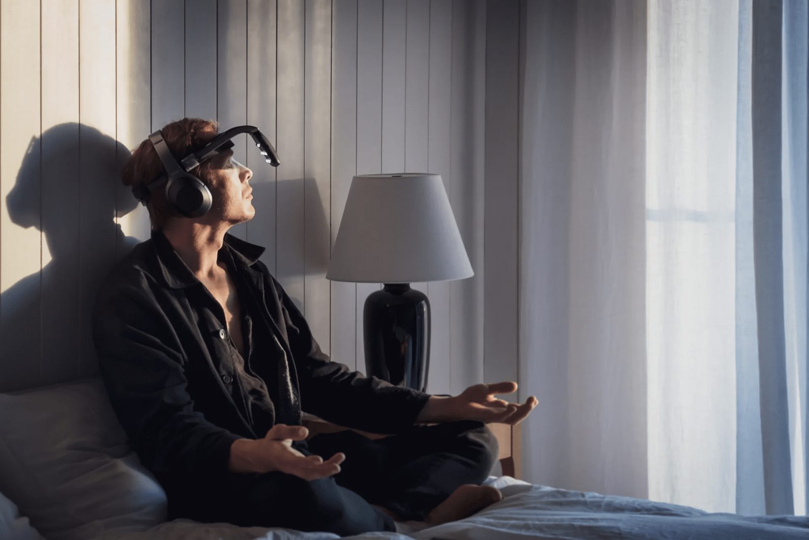 NeuroVIZR light-and-sound brain wellness session